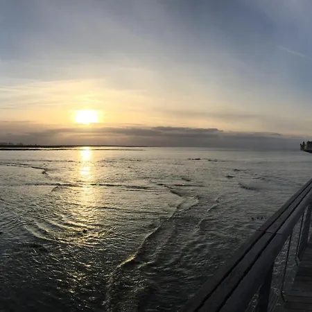 La Baie Du Mont Saint Michel キャンプ場