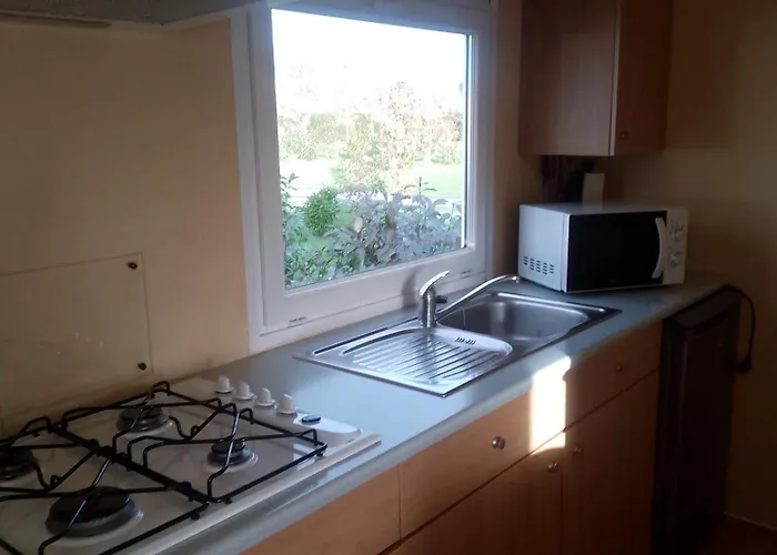 La Baie Du Mont Saint Michel 2* Céaux