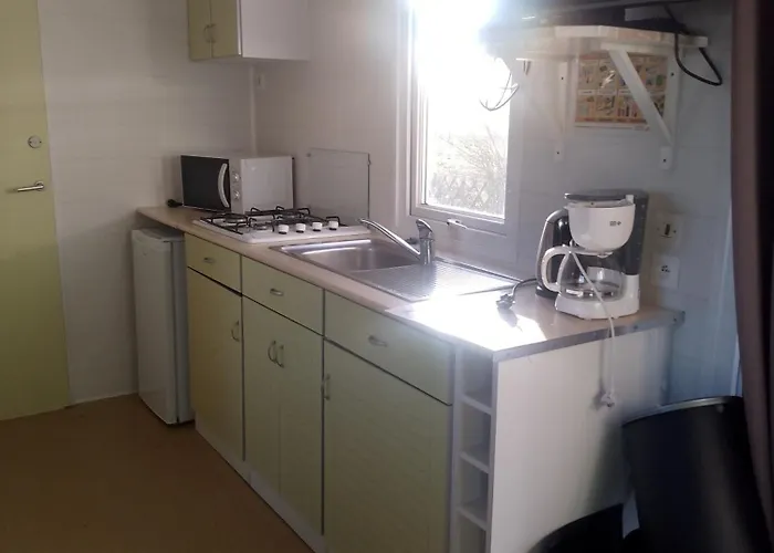 Camping La Baie Du Mont Saint Michel