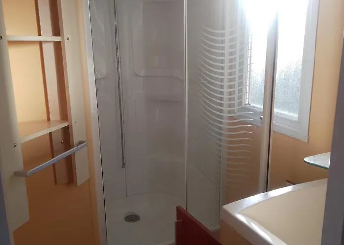 Camping La Baie Du Mont Saint Michel 2*