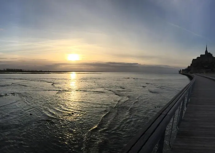 La Baie Du Mont Saint Michel Camping